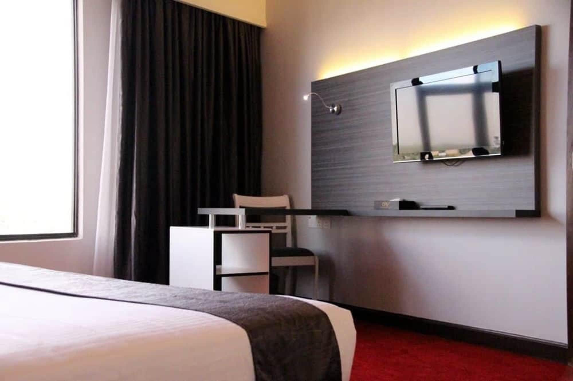 Grand Riverview Hotel Kota Bharu Esterno foto