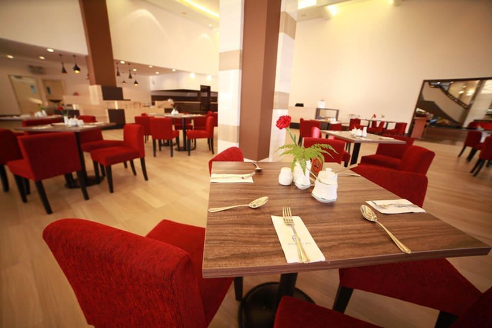 Grand Riverview Hotel Kota Bharu Esterno foto